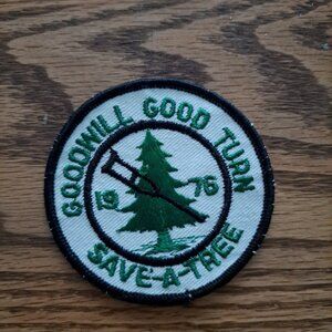 Goodwill Good Turn Save-A-Tree Boy Scout Vintage Round Patch 1976